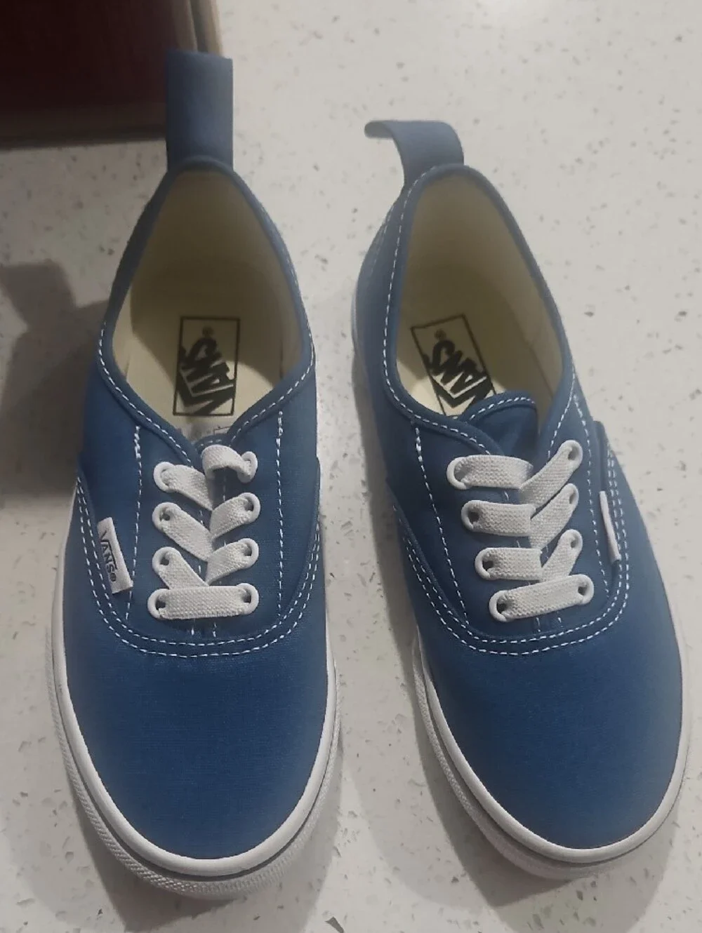 Vans low top
